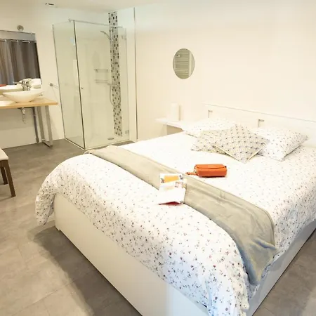 Hotel La Piscine 2*