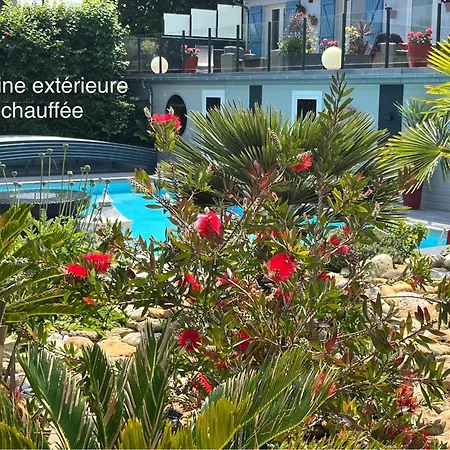 La Piscine 2*
