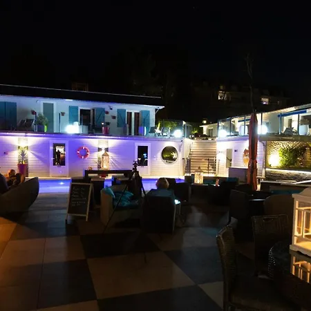 La Piscine