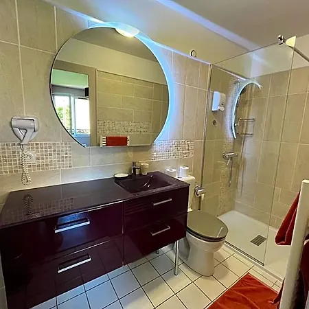 La Piscine Отель 2*