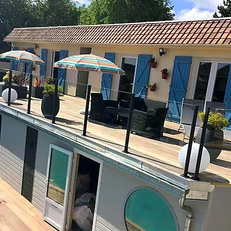 La Piscine Отель 2*